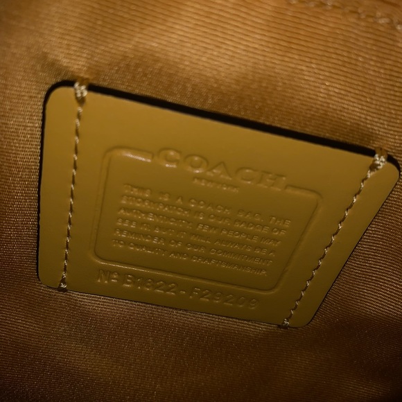 Authentic coach purse - Picture 6 of 6